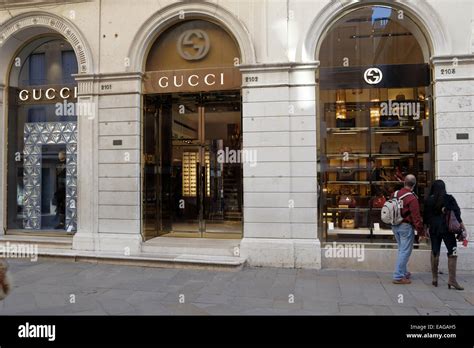 outlet gucci a venezia|gucci outlet stores near me.